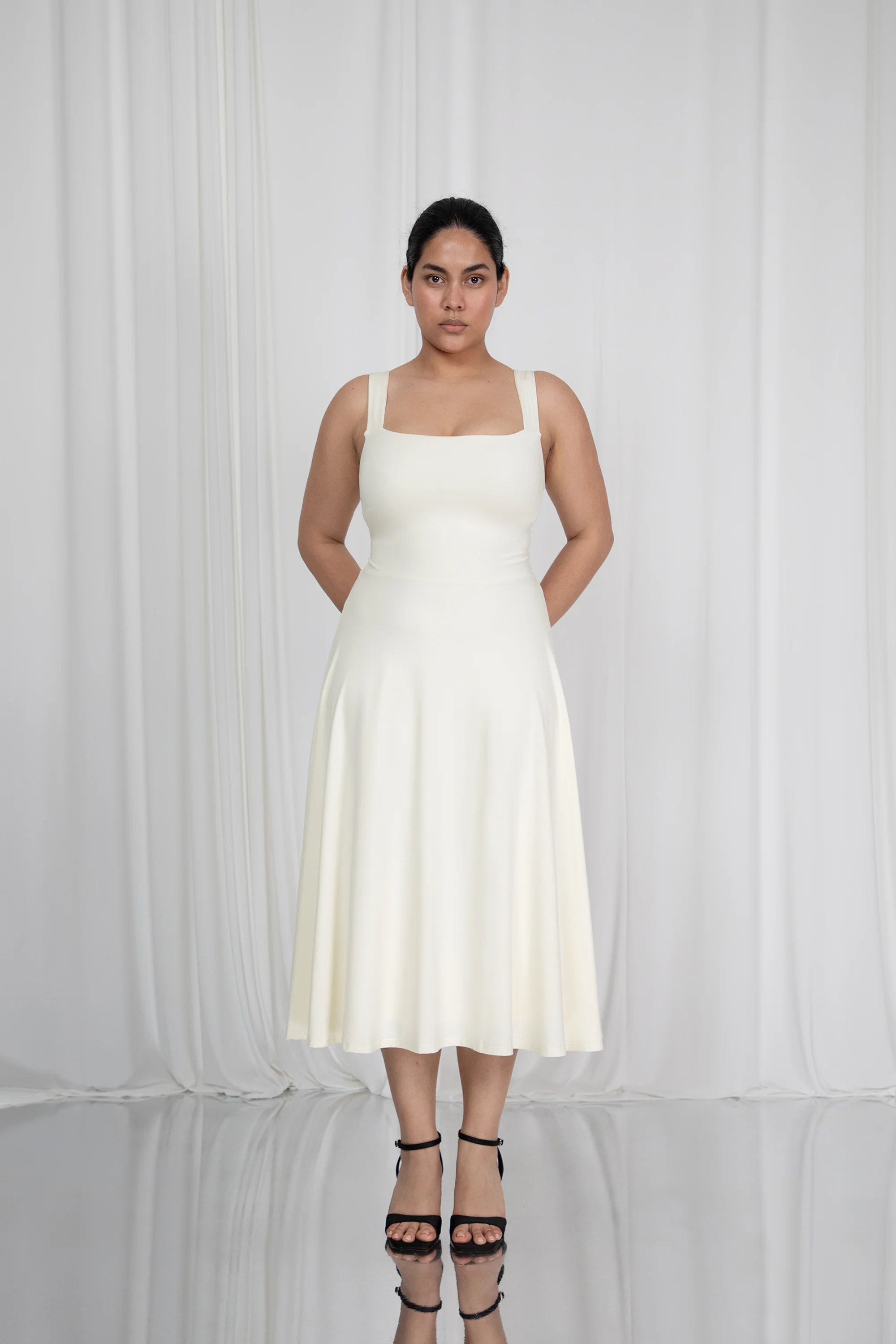 Audrey Midi Dress - Image 18