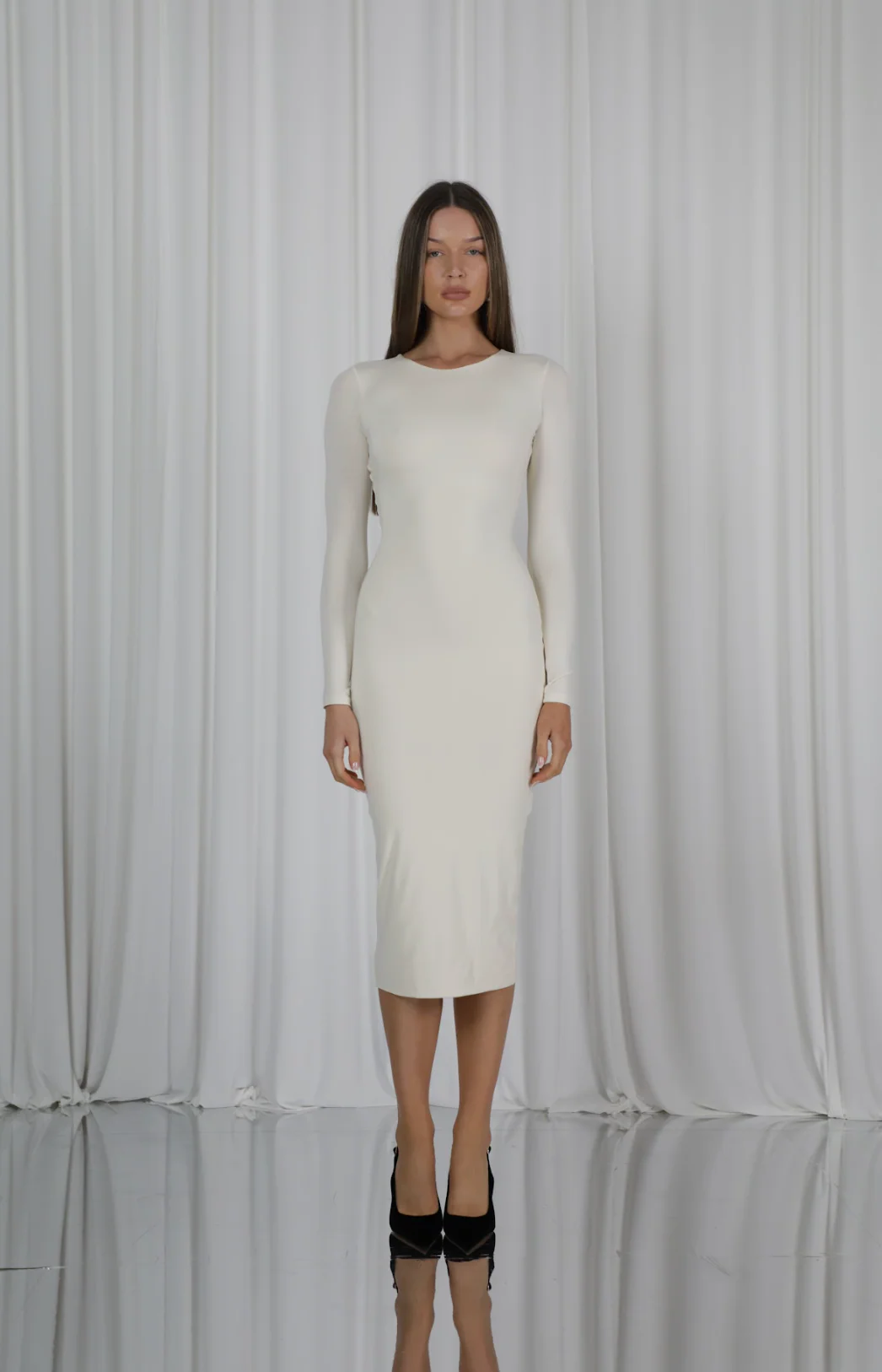 Bourne Bodycon Midi Dress - Image 5