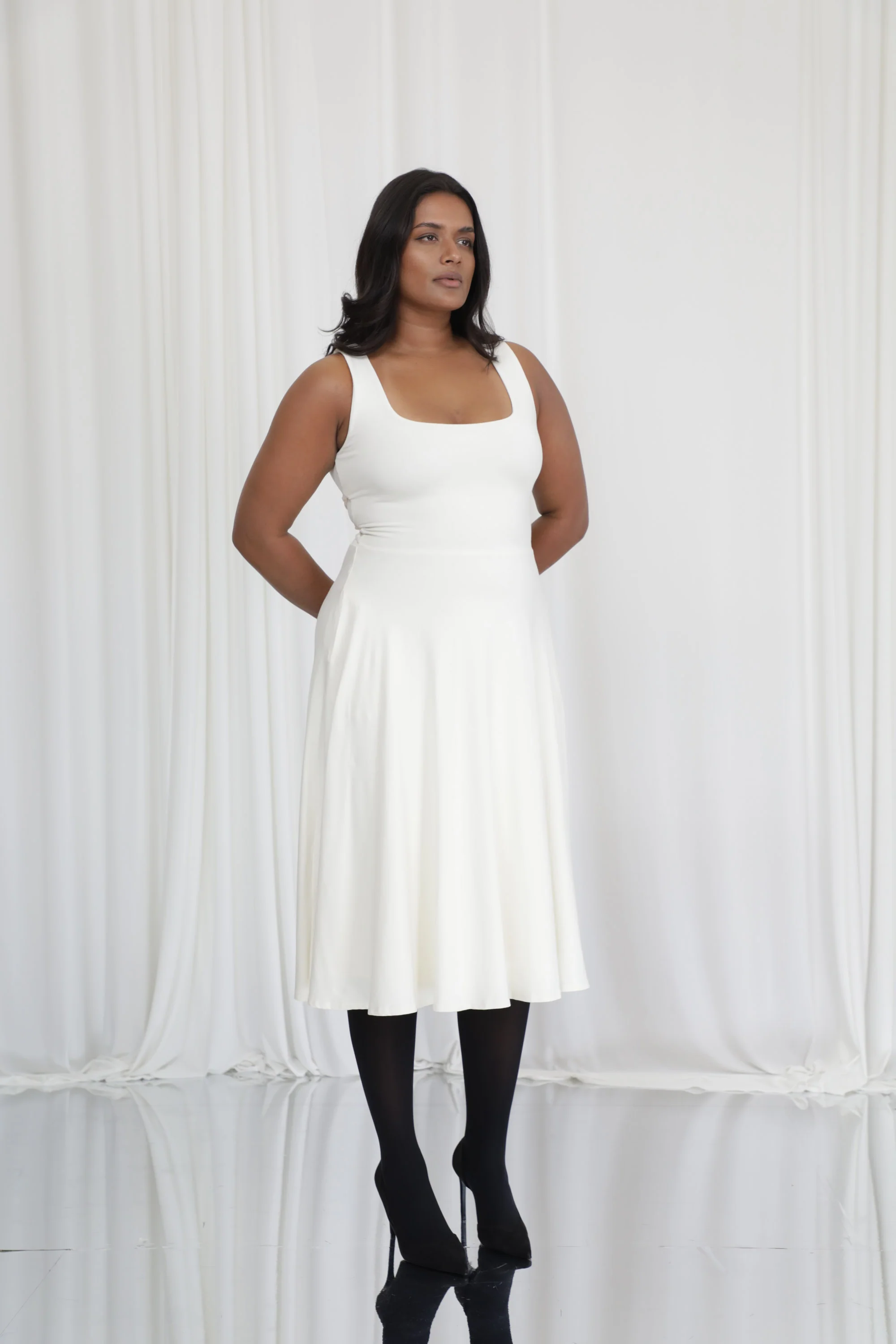 Juni Midi Dress - Image 8