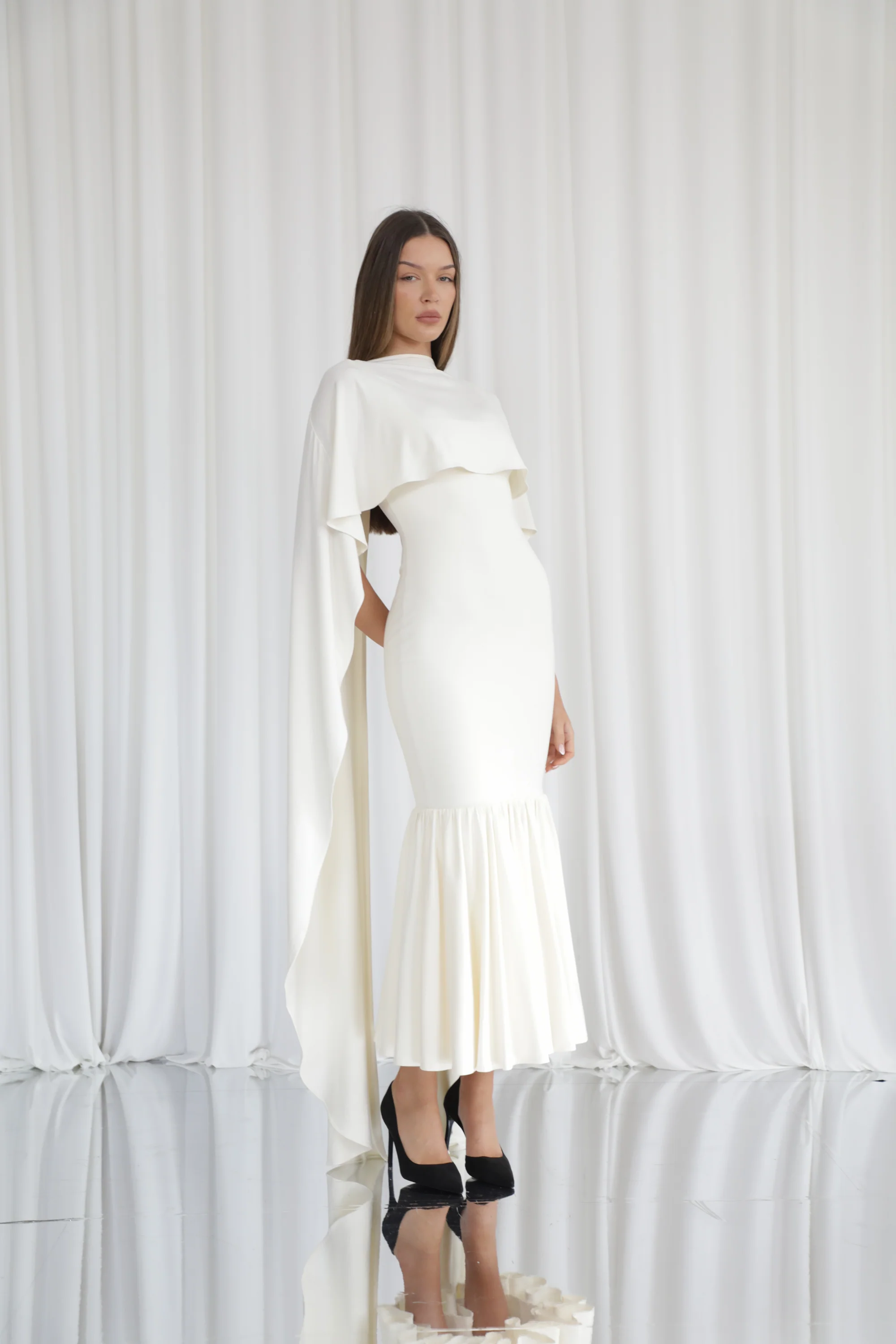 Long Drape Cape - Image 4