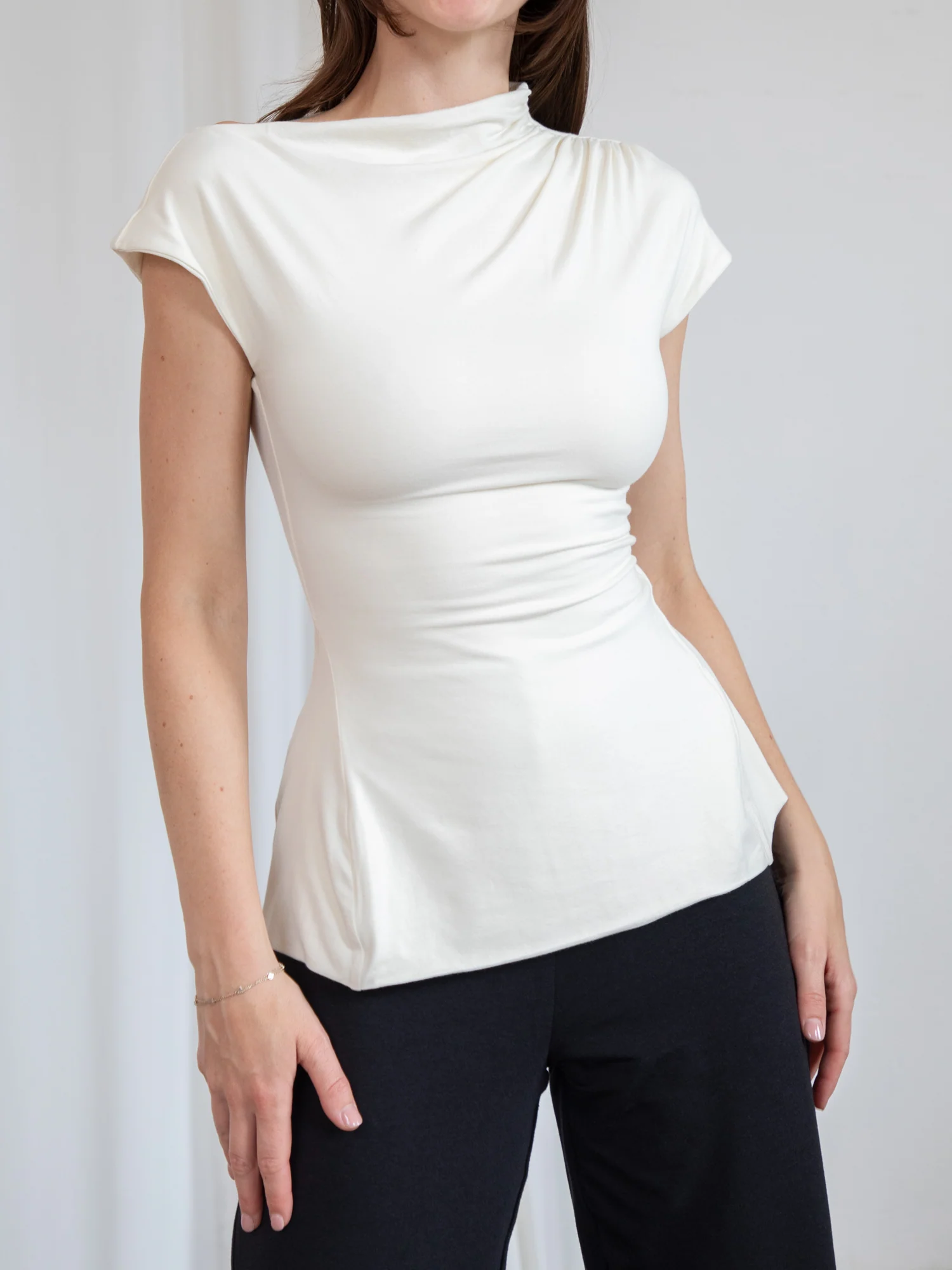 Venus Short Sleeve Top - Image 9